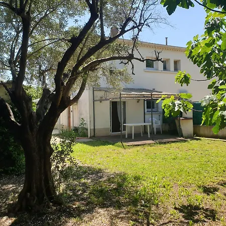 Orteils Au Soleil Jardin Parking Holiday home Nimes