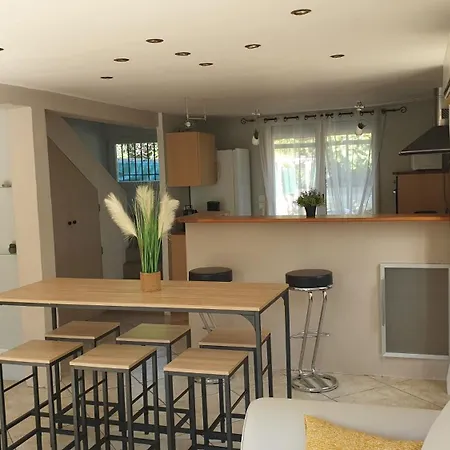 Orteils Au Soleil Jardin Parking Holiday home